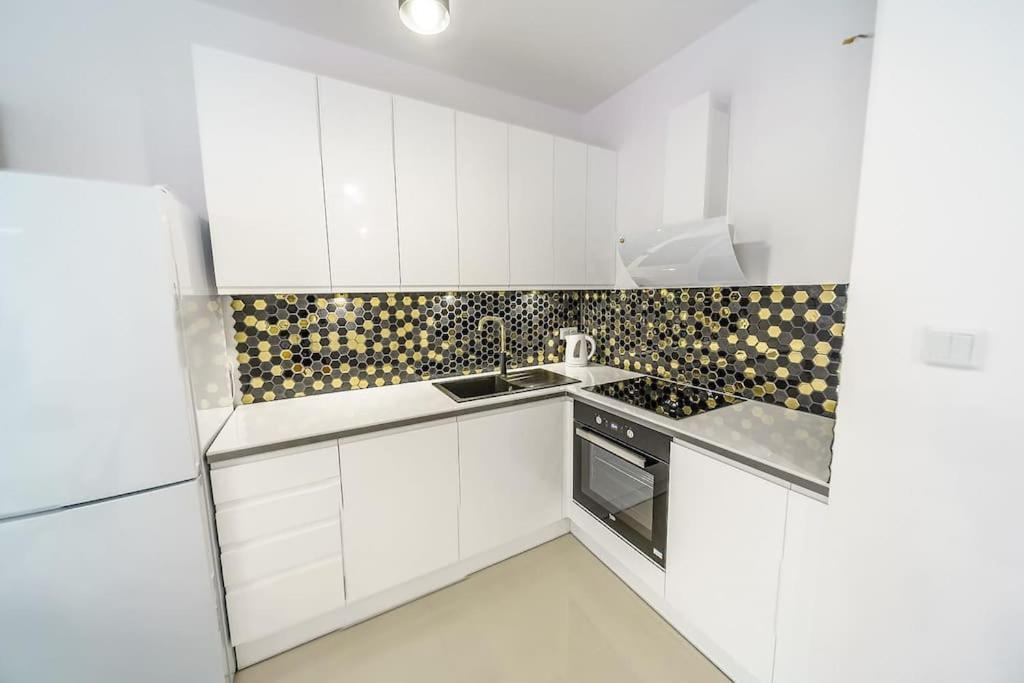 Urbannestgroup - City Center - Sienna 65 Варшава Экстерьер фото