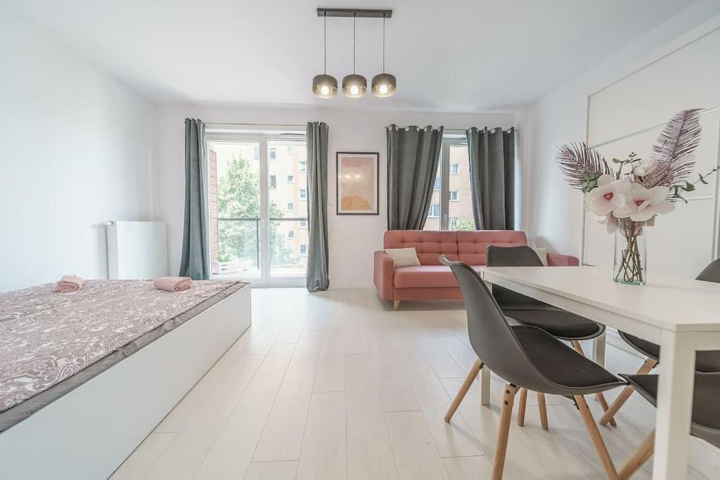 Urbannestgroup - City Center - Sienna 65 Варшава Экстерьер фото