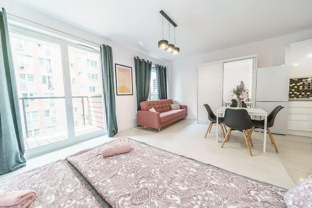 Urbannestgroup - City Center - Sienna 65 Варшава Экстерьер фото